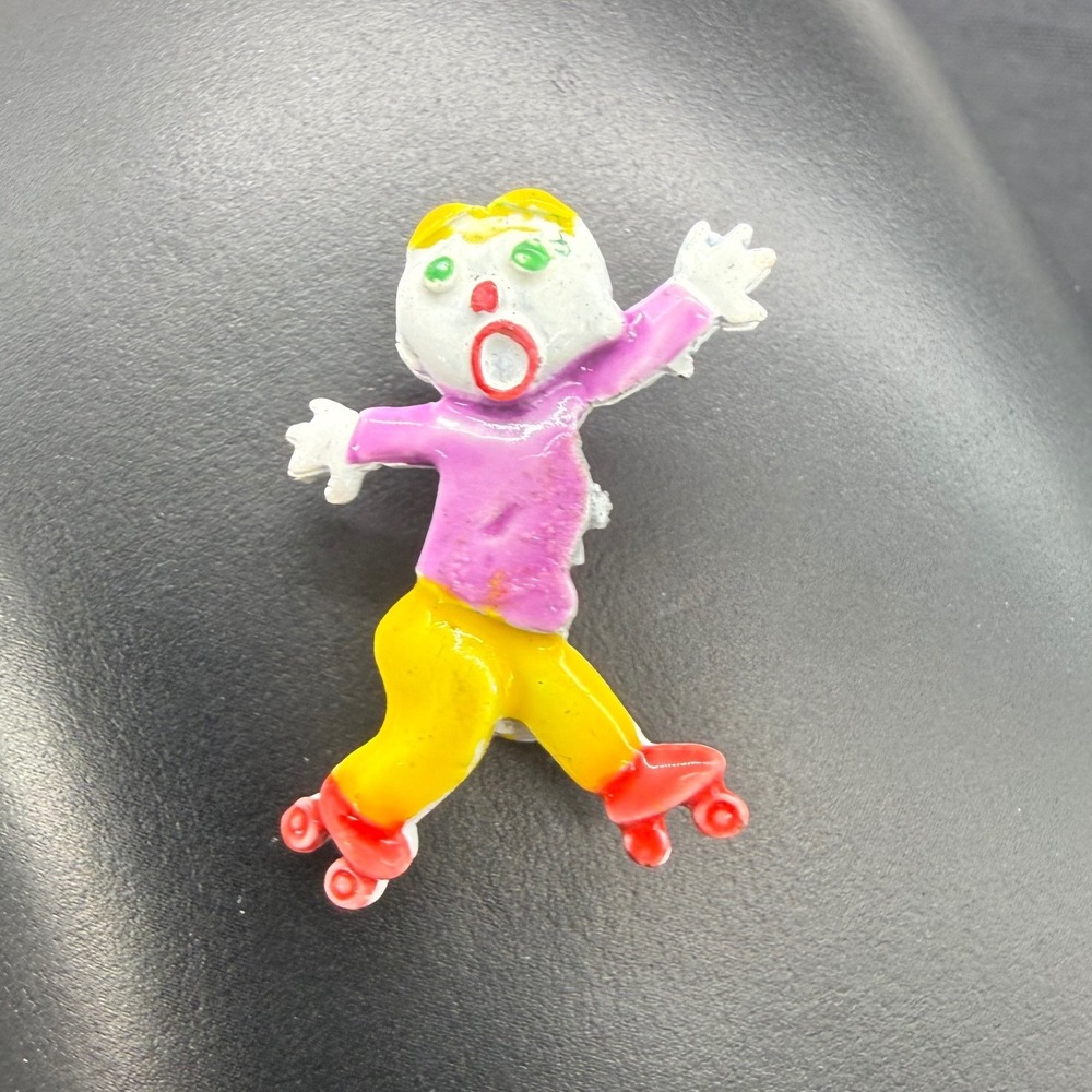 Vintage Style Enamel Roller Skating Clown Brooch Pin Multicolor Novelty Jewelry